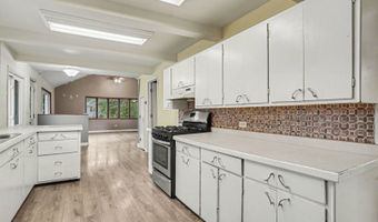 26330 W Grapevine Ave, Antioch, IL 60002