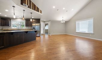 732 3RD St, Brookings, OR 97415
