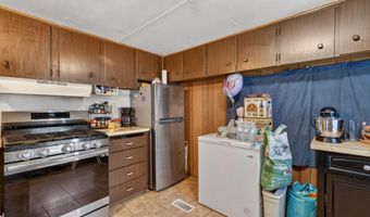 211 Circle Inn Dr, Chubbuck, ID 83202