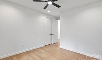 31 Grindstaff Dr, Asheville, NC 28803