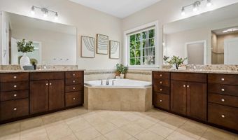 6685 JESSAMINE Ct, Annandale, VA 22003