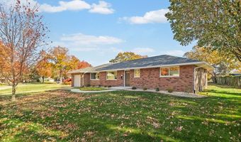 2301 Wedgewood Dr, Alton, IL 62002