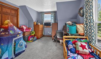 202 Bear Cove Rd, Baileyville, ME 04694