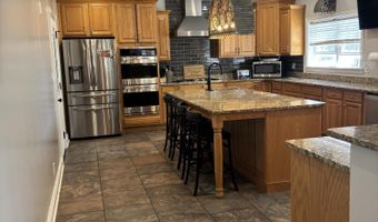 602 Murray St, Wapakoneta, OH 45895