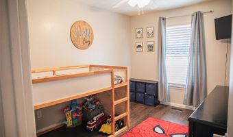 2100 Longview Dr, Arnold, MO 63010