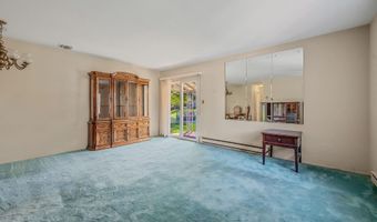 47 Harbor N, Amityville, NY 11701
