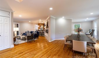 4401 Town And Country Dr, Charlotte, NC 28226