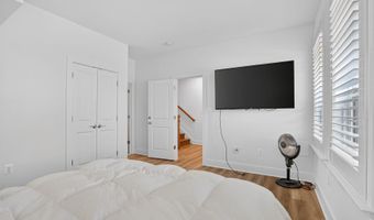 7449 ROCKY CREEK Ter, Annandale, VA 22003