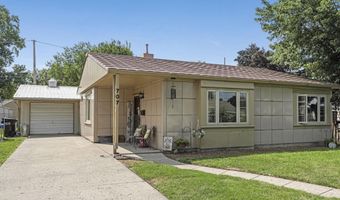 707 Ohio Ave, Auburn, IN 46706