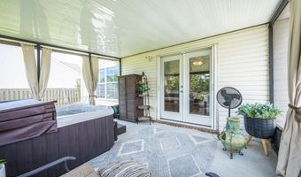 14048 Seymour Dr, Biloxi, MS 39532