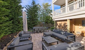 706 S BAY Ave, Beach Haven, NJ 08008