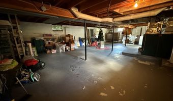 8075 Loop Rd, Alexandria, PA 16611