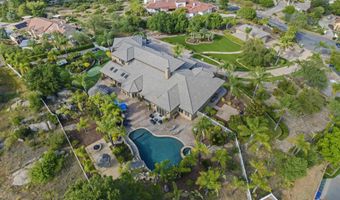 2882 Conestoga Cir, Alpine, CA 91901