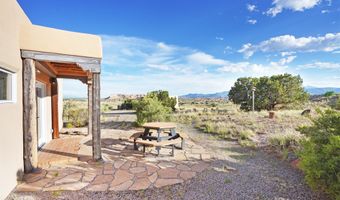 21 Canjilon St, Abiquiu, NM 87510