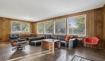 10418 CHAMPOEG Rd, Aurora, OR 97002