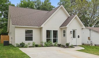 712 W Ashley St, Benton, AR 72015