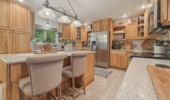 1099 PARKVIEW Dr, Brookings, OR 97415