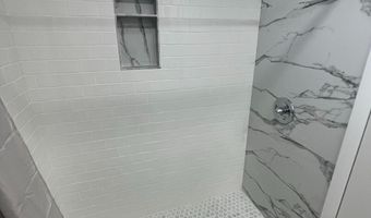 510 S FILLMORE St 1, Arlington, VA 22204