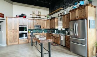 2075 County Road 2585, Alvord, TX 76225