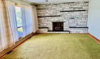 97 Middle River Rd, Danbury, CT 06811