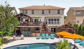 1388 Red Oak Plantation Dr, Ballwin, MO 63021