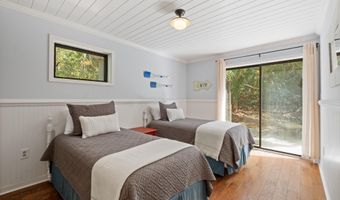 8 Racerunner Ct, Bald Head Island, NC 28461