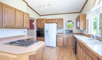17055 Palm Ave, Anderson, CA 96007