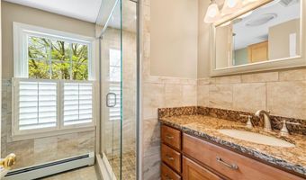 61 Kimberly Ln, Cranston, RI 02921