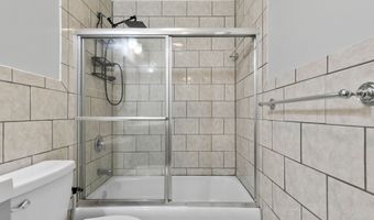 37 Enid St APT C, Bridgeport, CT 06606