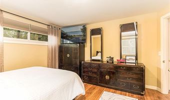 529 Shippeetown Rd, East Greenwich, RI 02818