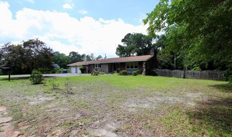 805 Mcrae Rd, Camden, SC 29020