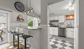 922 Palmer Rd, Columbus, OH 43212