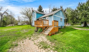 1809 Dock Rd, Madison, OH 44057