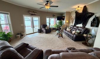 11 Lime Lake Dr, Avoca, MN 56114