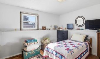 12 Linney St, Babbitt, MN 55706