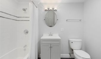 161 Seawynds Dr, North Kingstown, RI 02852