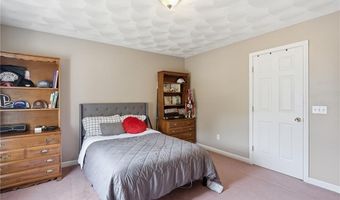 23 BERNON Dr, Lincoln, RI 02865