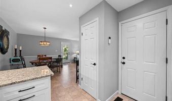170 Cascade Terrace Dr, Ballwin, MO 63021