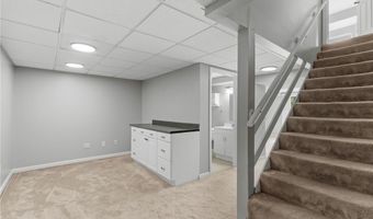 1770 Spring View Terrace Ct, Ballwin, MO 63021