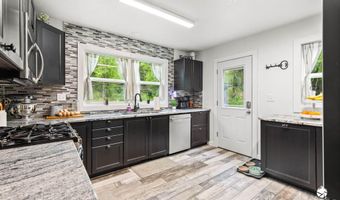 19920 Tulwar Dr, Chugiak, AK 99567