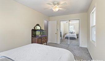 745 Adaway Ave SE, Ada, MI 49301