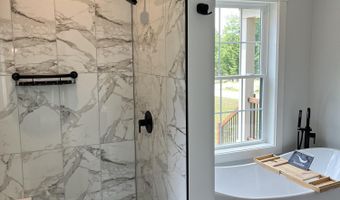 86 Branch View Ter, Alfred, ME 04002