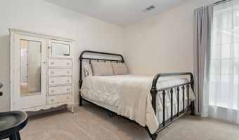 210 IRONWOOD Cir, Alabaster, AL 35007