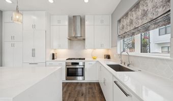 11336 EMERALD PARK Rd, Potomac, MD 20854