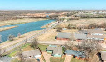 8337 NW 38th Ter, Bethany, OK 73008