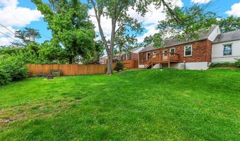 7220 Mackenzie Rd, Affton, MO 63123
