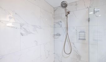 7011 MURRAY Ln, Annandale, VA 22003