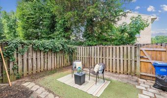 2610 WINDBREAK Dr, Alexandria, VA 22306