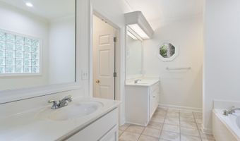 52 Eastgate Dr, Brandon, MS 39042