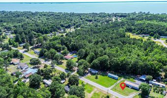 513 Pauline Dr, Bonneau, SC 29431